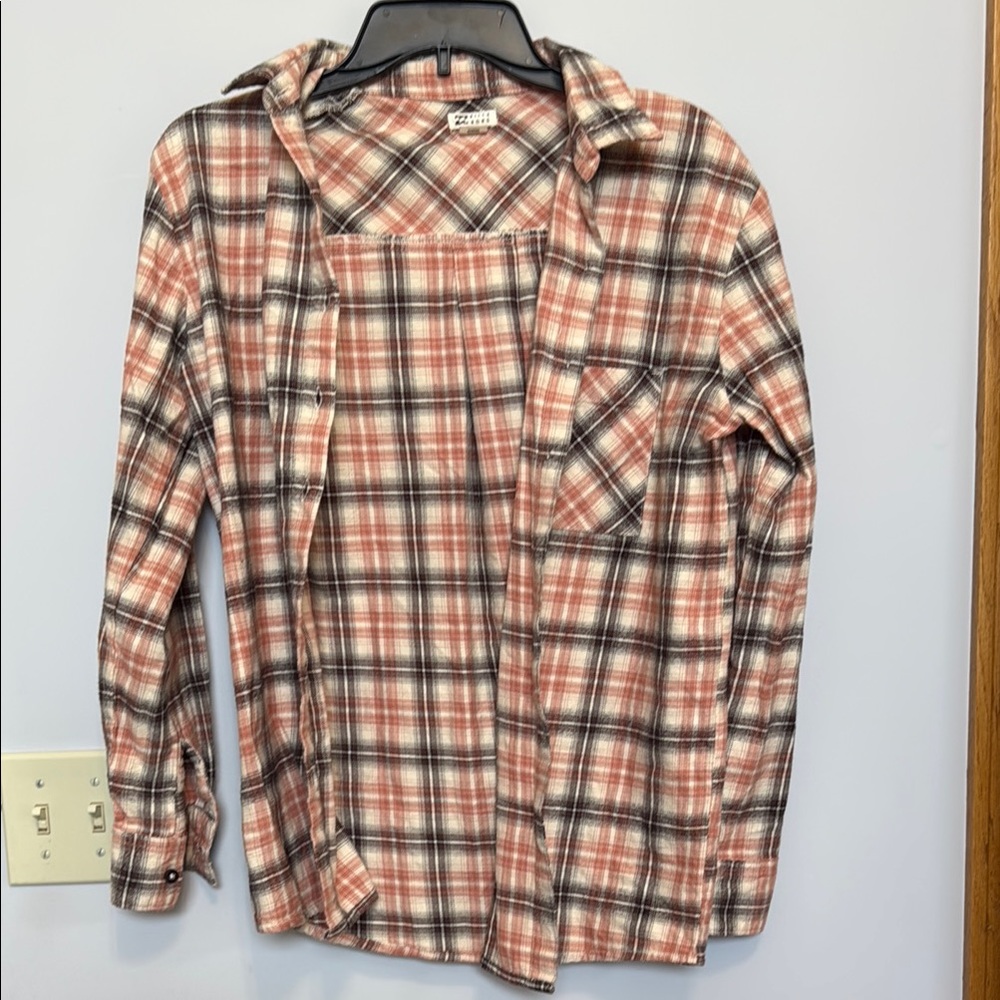Billabong Red and Black Casual Button Down Shirt